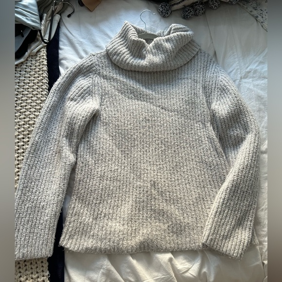 Theory turtleneck oversized sweater - Picture 1 of 3
